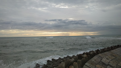 Pantai_ujong_kareung