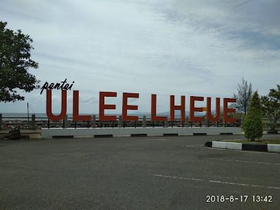 Pantai_ulee_lheue