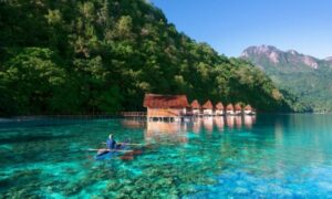 5 Destinasi Wisata Paling Terkenal Di Maluku